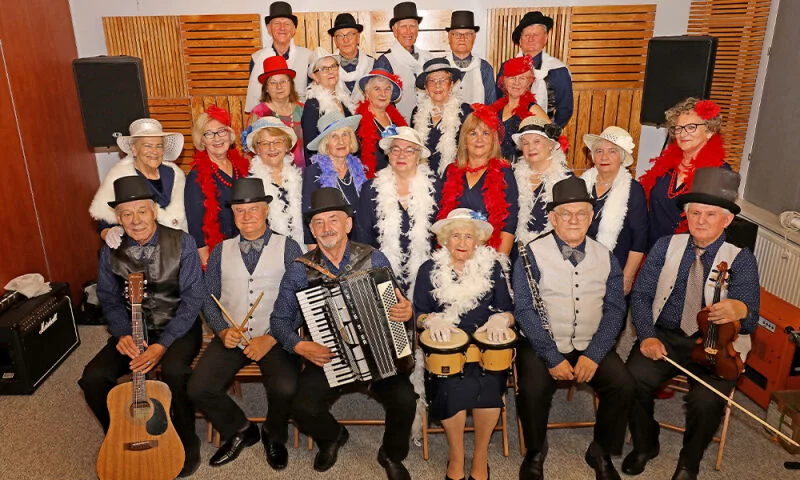 Koncert Zespołu Artystycznego Seniorynki pt. "Lata 20-te, lata 30-te, czyli powróćmy jak za dawnych lat"