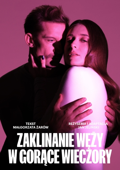 ZAKLINANIE WĘŻY W GORĄCE WIECZORY