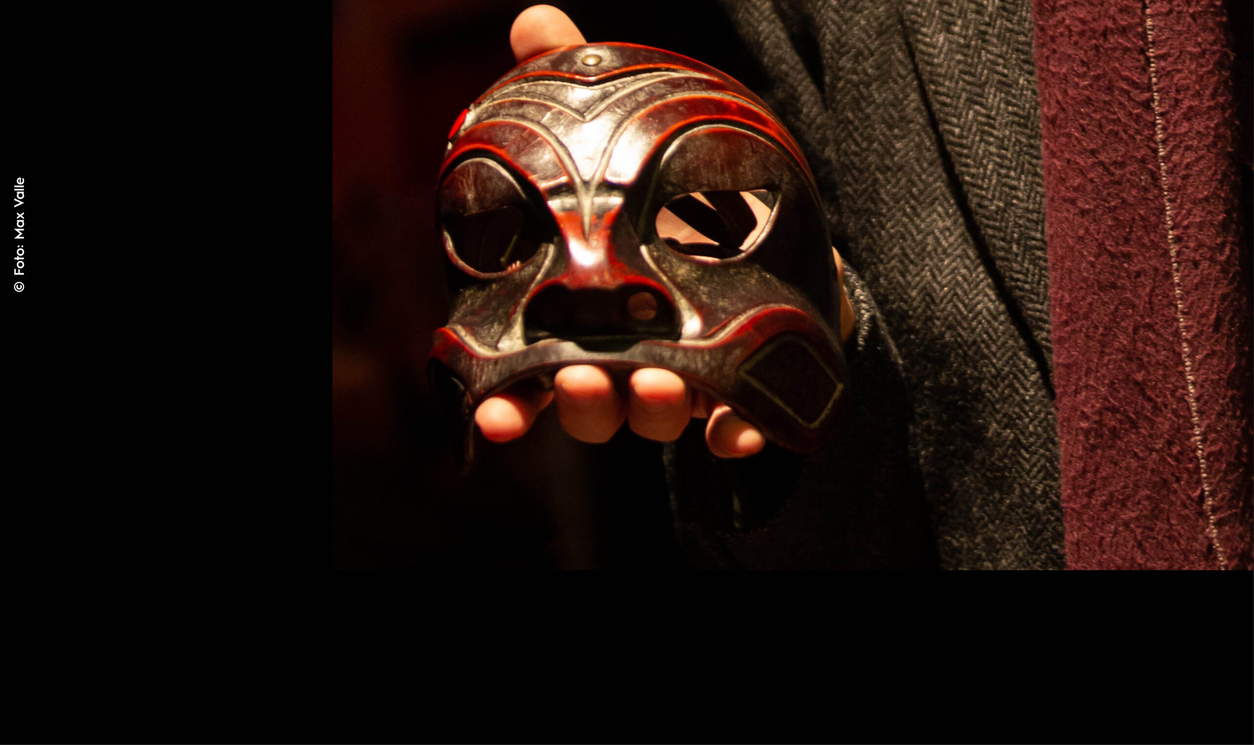 Arlecchino: Una Serata in Maschera