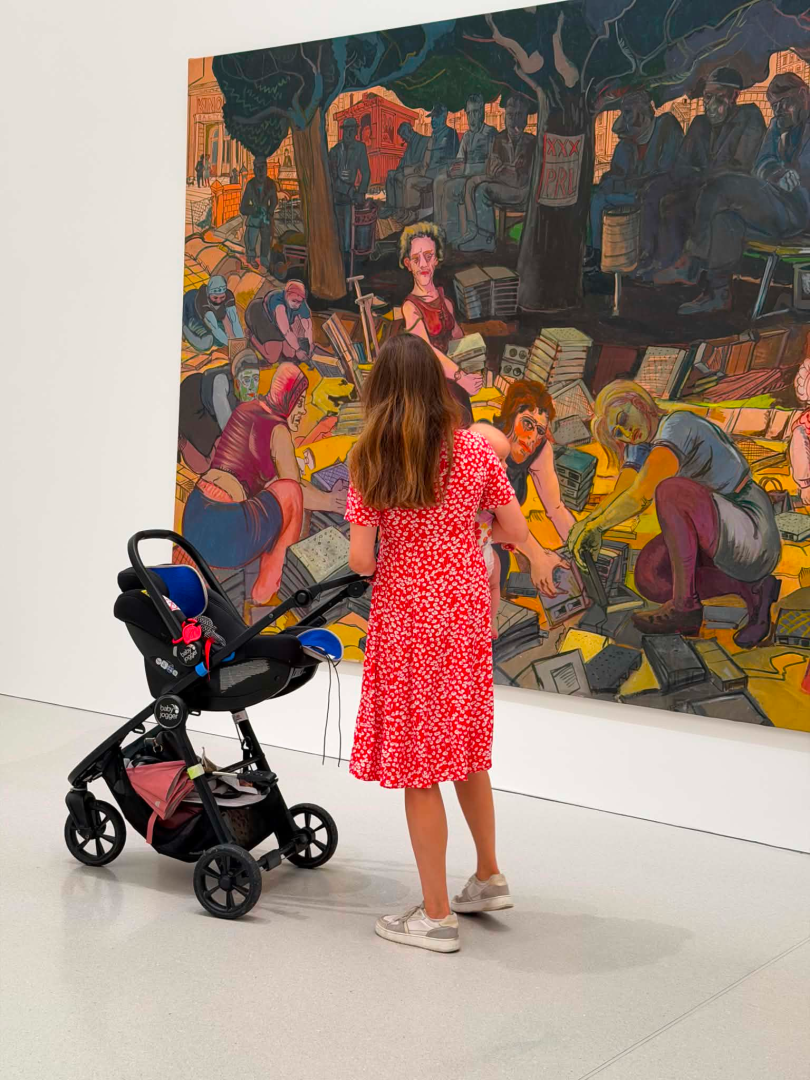 Guided tour for parents of young children