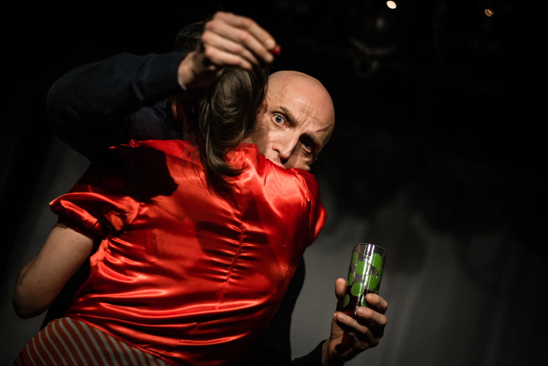 Przyszedł mężczyzna do kobiety