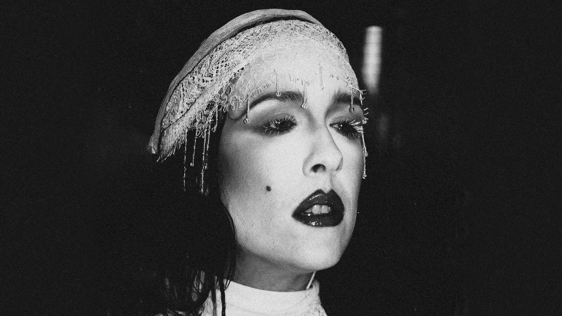 Allie X: SERIAL DIVA TOUR