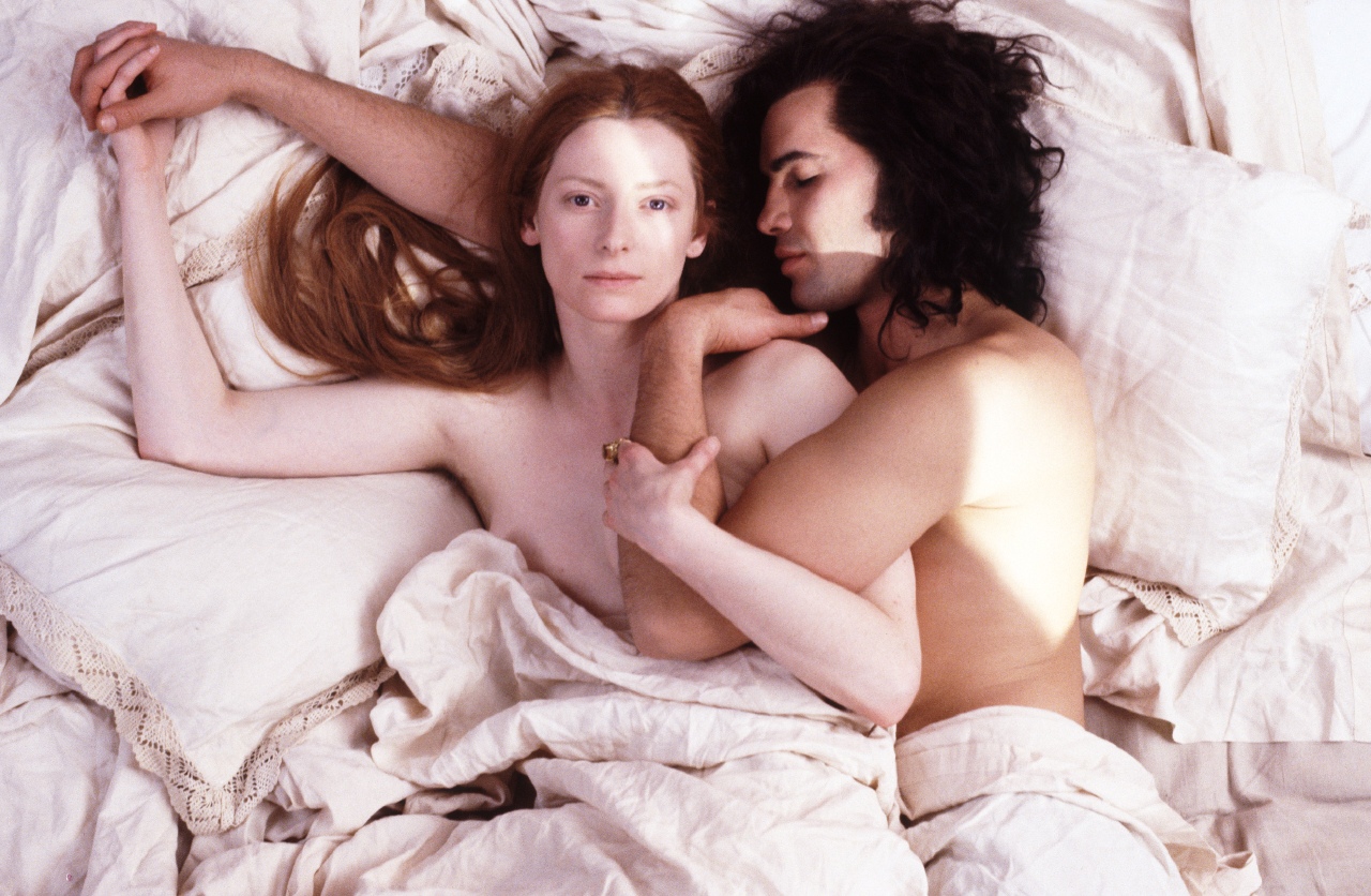 Orlando — dir. Sally Potter, France/ Netherlands/ Russia/ UK/ Italy 1992, 93'