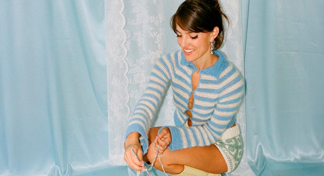 Crochet bio with Rose Swan